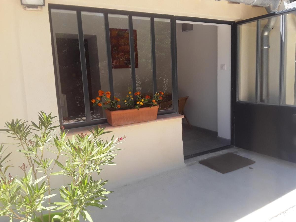 Chambres D'Hotes Lovely Planette Ним Екстериор снимка