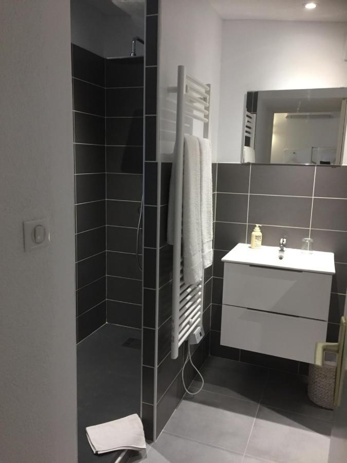 Chambres D'Hotes Lovely Planette Ним Екстериор снимка